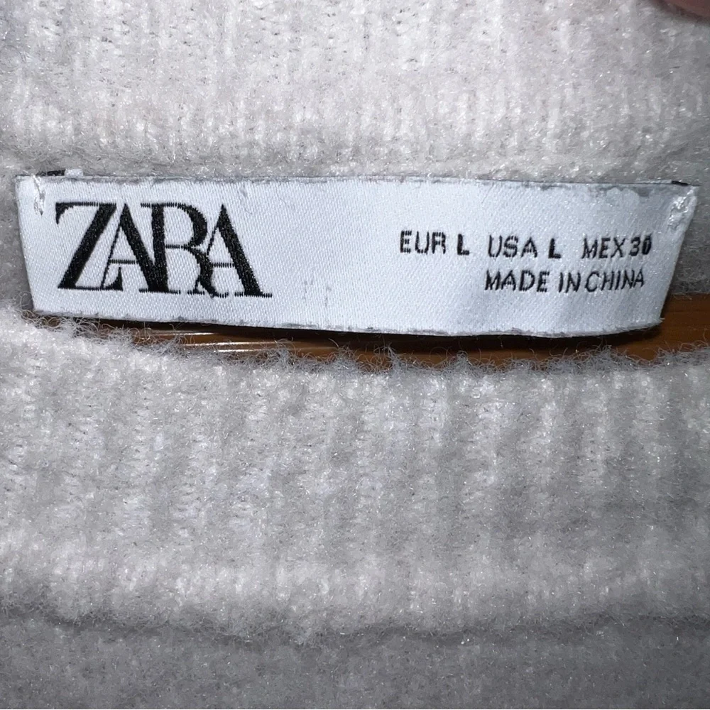 Zara White Long Sleeve Cropped Sweater Size Large - Picture 4 of 4